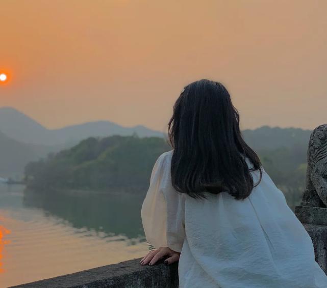 推荐重庆有哪些旅游景点好玩的地方爱游戏ayx重庆旅游必去十大景点(图2)